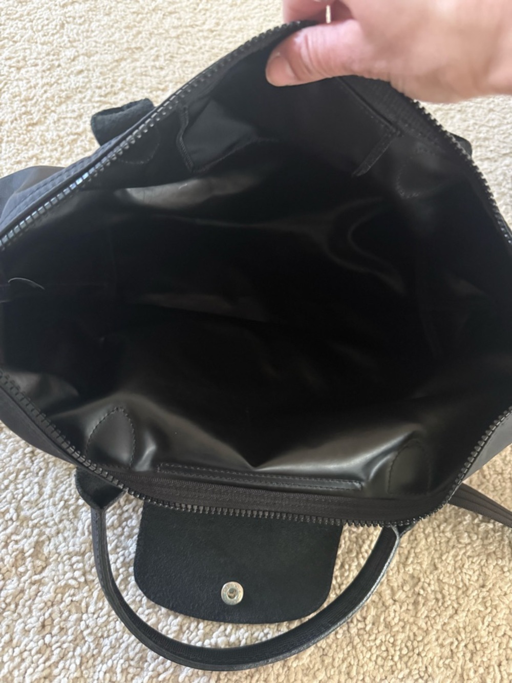 Longchamp Le Pliage Neo, Black (size medium?):  Black Nylon Bag, Handles, Strap - Picture 2 of 5